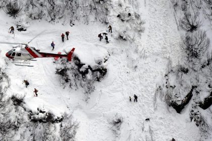 Laviny v Alpach si vyziadali tri zivoty