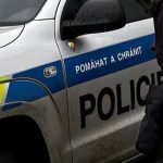 Muz v obchodnom centre v Hradci Kralove zranil nozom dvoch ludi