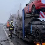 Na dialnici pred hranicami s Ceskom horelo auto