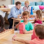 Odbornicka na Montessori Dieta moze pracovat aj s nozom no uci sa ze je ostry