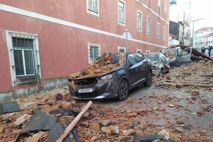 Pocasie v Portugalsku si vyziadalo najmenej pat obeti