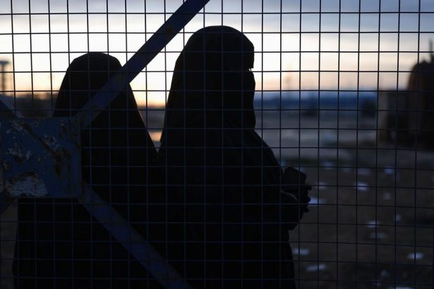 USA planiju previezt tisice ludi napojenych na IS zo Syrie do Iraku