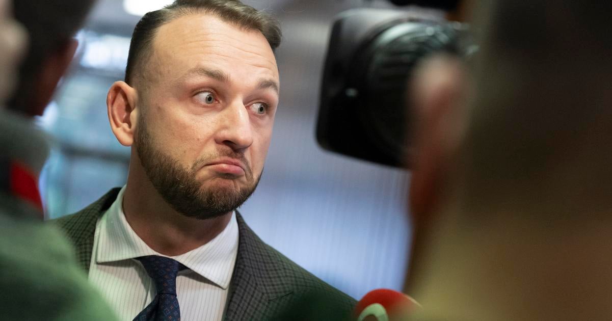 Ustavny sud zamietol staznost Sutaja Estoka