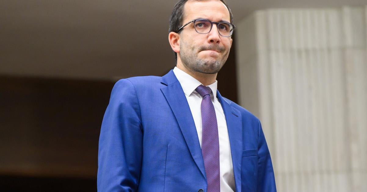 Hnutie Slovensko kritizuje plany na zrusenie hlasovania postou zo zahranicia