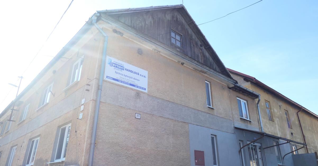 Konatel mestskeho bytoveho podniku odstupil z funkcie Handlovski poslanci schvalili noveho nastupcu