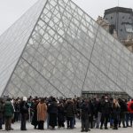 Pariz Cast expozicii Louvru je zatvorena opat doslo k uniku vody