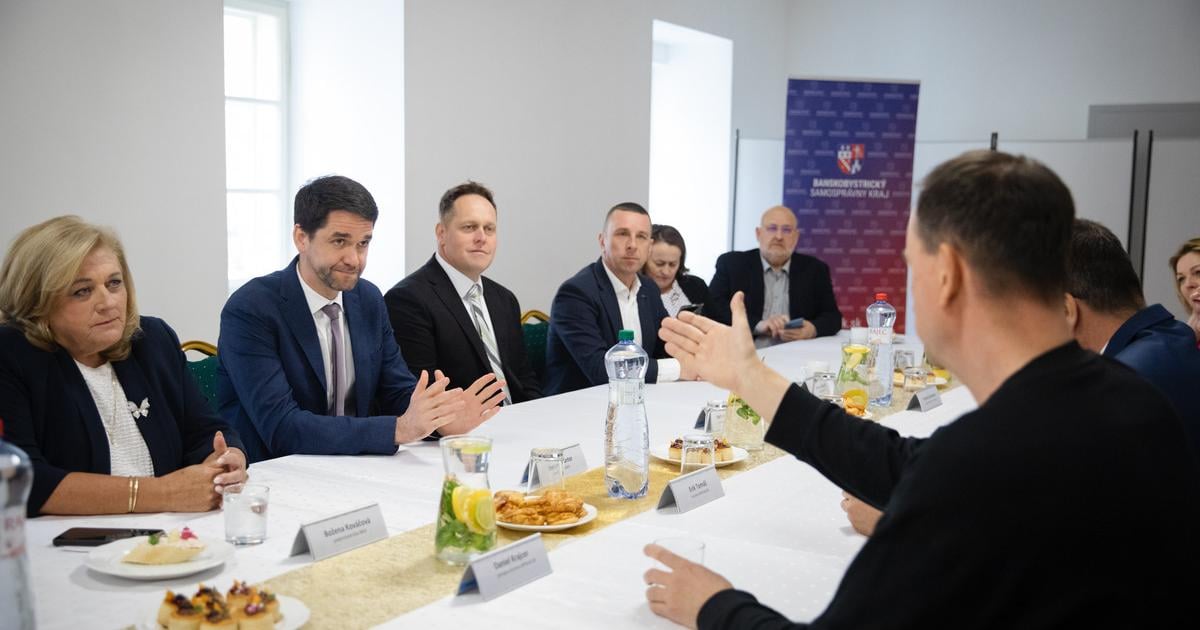 Banskobystricky kraj investuje miliony do pomoci seniorom a zranitelnym ludom s podporou ministerstva