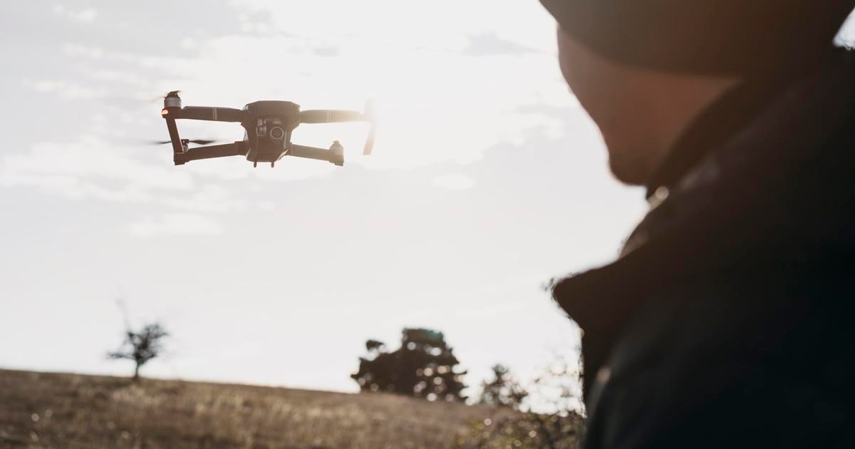 Cudzie drony ich sleduju v zahrade a cez okna nahliadaju do obyvacky ludia sa obavaju kradezi aj strata sukromia