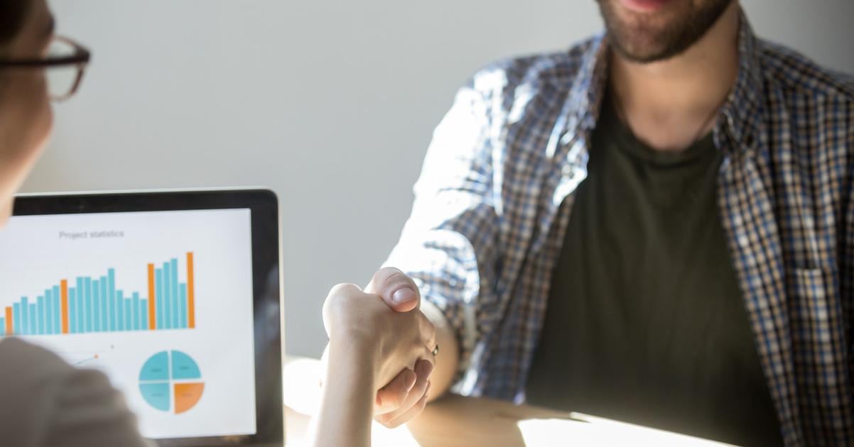 Meni sa struktura pracovnych ponuk Prilezitosti na trhoch v Prievidzi prezentovalo viac ako 20 spolocnosti