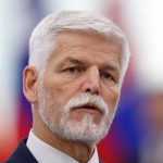 Pavel si pozval ministerku financii Opat skritizoval cesky rozpocet na obranu