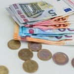 Priemerna mesacna mzda vo stvrtom stvrroku vzrastla na 1739 eur