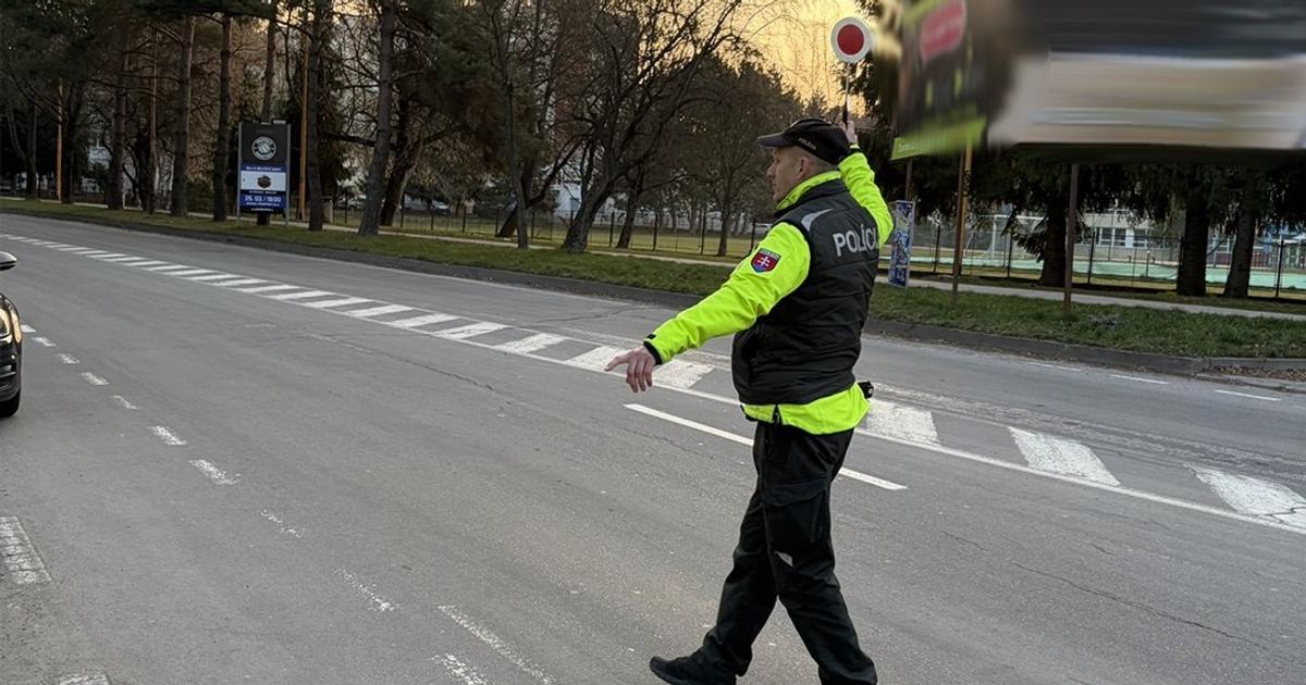 Rozsiahla policajna akcia v Trencianskom kraji Desiatky previnilcov neunikli pozornosti
