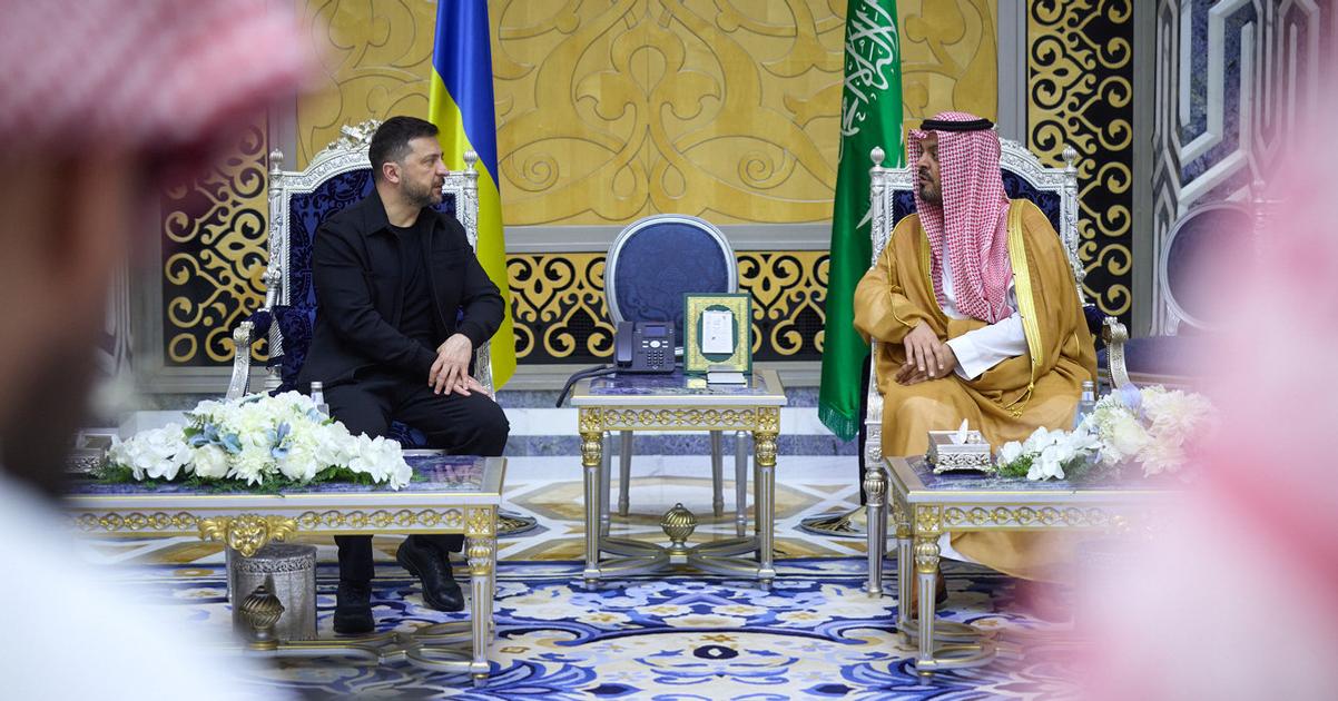 Ukrajina Rusko Online Zelenskyj sa v Saudskej Arabii stretol s korunnym princom bin Salmanom