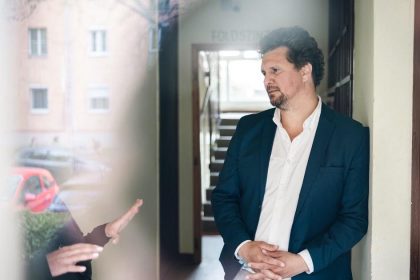 Bol si vedomy ze je fesak herec ktoreho meno sa v madarsku nemohlo vyslovit sa stane ministrom