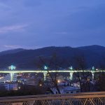 Dominanta Povazskej Bystrice sa na Zeleny stvrtok zafarila na modro