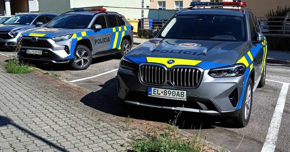 Kriminalisti rozprasil drogovu skupinu traja ludia celili obvineniu