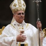 Papez vyzval veriacich aby nezostavali lahostajni voci konfliktom a budovali mier