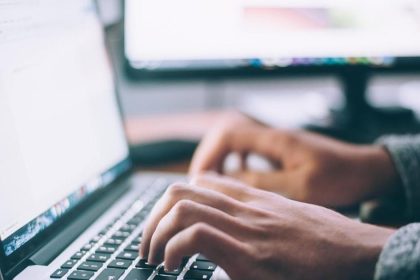 Podnikatelia sa od maja budu moct dobrovolne zapoji do systmu e faktr