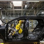 Priemyselna produkcia Slovenska vo februari 2026 medzirocne klesla o 29 percenta