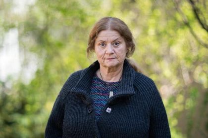 Slnko v sieti malo aj nedostojne chvile Gindl Tatarova Cesi nan prisli ako na cunder v gubernii