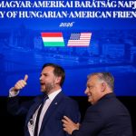 Vance chvalil Orbana a kritizoval Brusel Americky velvyslanec pri EU nevidel zasahovanie do volieb