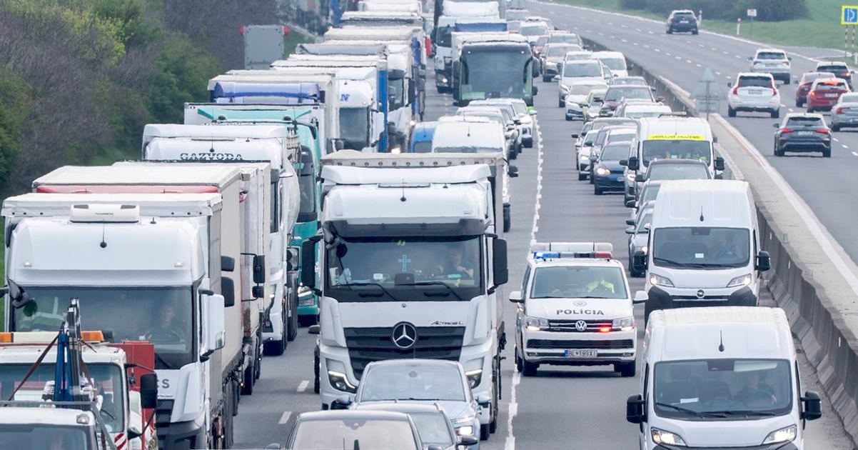 Vodici v Bratislave musia cez vikend pocitat s viacerimi obmedzeniami