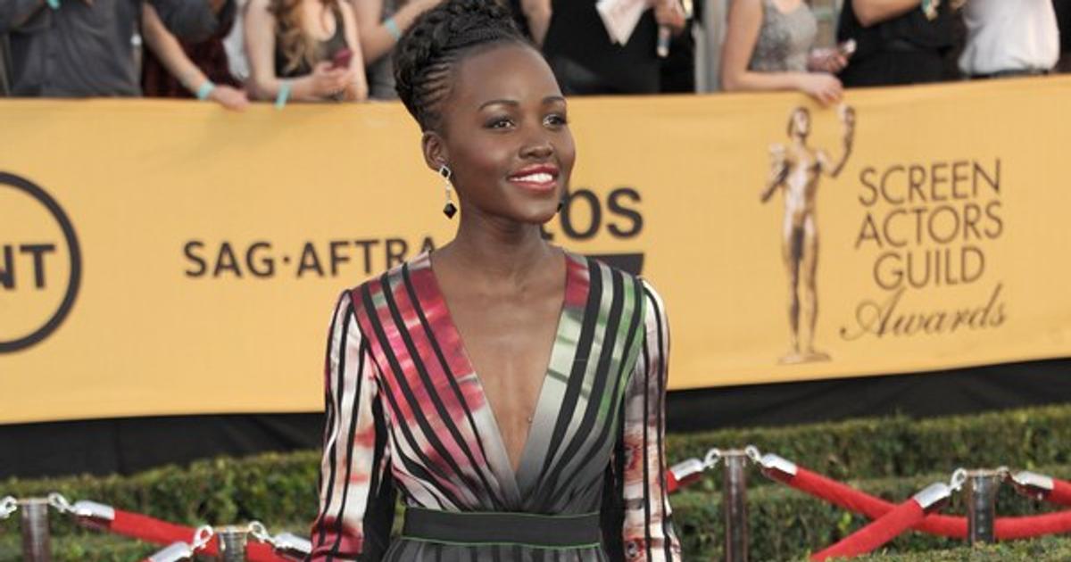 Lupita Nyongo nemozze hrat Helenu Trojsku To je zvlastne