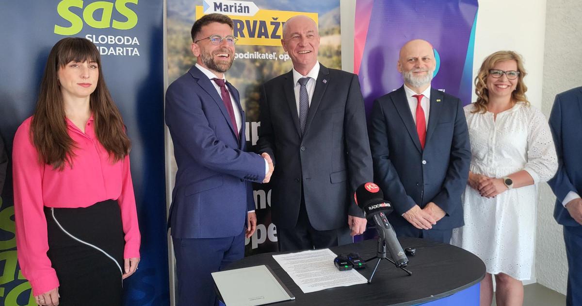 Opozicia sa spaja stavila na efekt Rasi Porvaznik veri ze Trnkov naskok dokaze dohnat