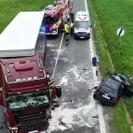 V okrese Svidnik doslo k zrazke osobneho auta s nakladnym autom Tri osoby utrpeli zranenia