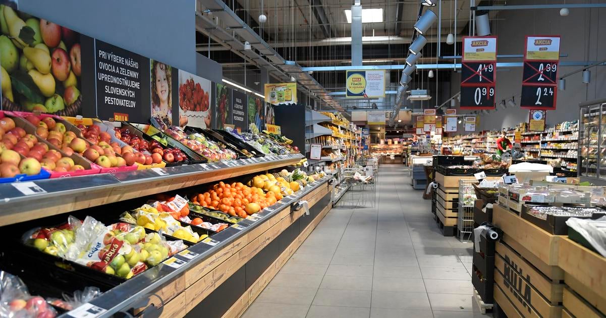 Slovaci od pandemie minaju podla analytika viac na potraviny a menej na energie