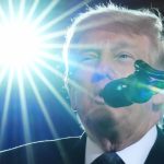 Trump oslavoval osemdesiatku MMA a inflaciou Jeho nepopularita znervoznuje aj republikanov