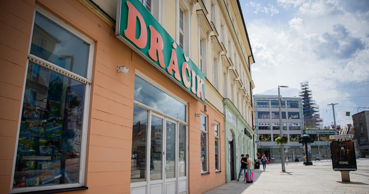 najhorsis vysledok za desat rokov a prepustanie dracik slabne pochybne prispevky stale pribudaju