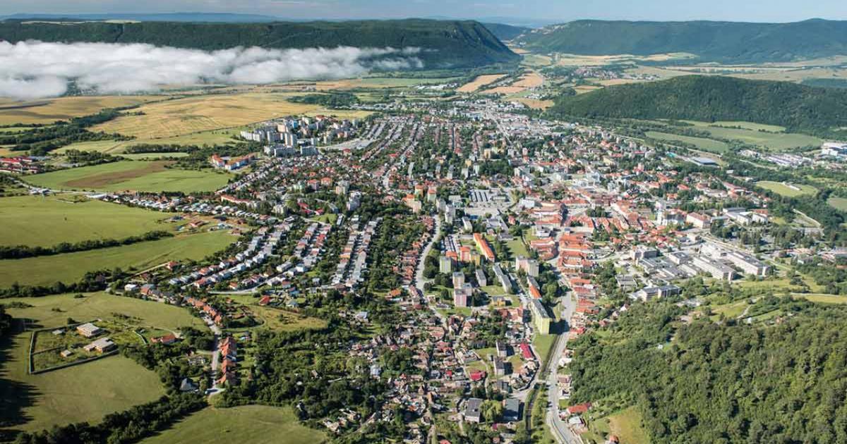 Do centra Roznavy sa po viac ako desatroci vracaju komentovane prehliadky