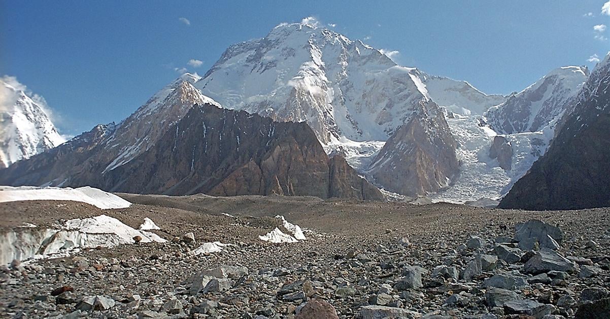 Po pade laviny na hore Broad Peak je nezvestnych desa horolezcov skupinu viedol Nirmal Purja