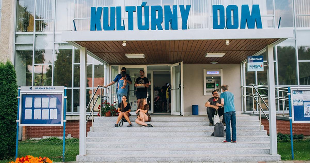 Na Oravu zavita filmovy autobus Ozivi stare kina a bude premetat aj v byvalych kupeloch