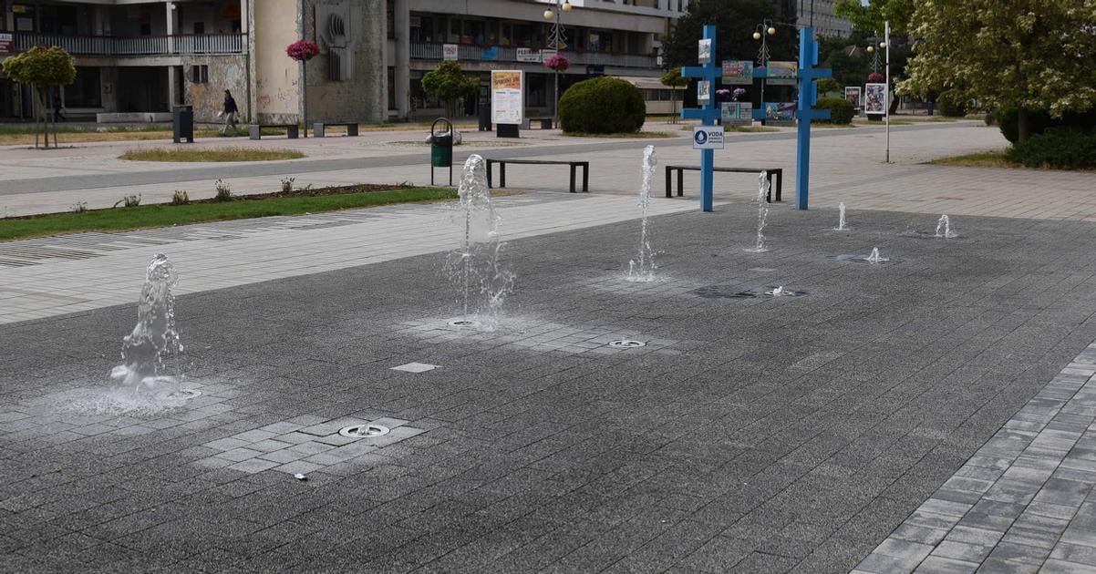 Pri poruche uniklo z fontany viac ako 400 kubikov vody Pitna voda v nej je luxus tvrdia poslanci