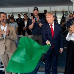 Trump odstartoval preteky IndyCar v srdci Washingtonu nariadil ich usporiadat ako sucast oslav vyrocia vzniku USA