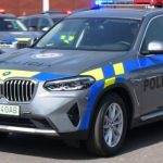 jeden muz skoncil v nemocnici druhy za mrezami konflikt na ulici vyustil do bodneho zranenia