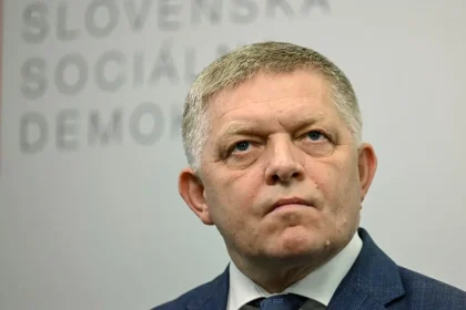 Fico: Nenechám sa vydierať, spor SNS a Tarabu ma mrzí