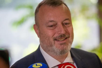 Krajniak: Spojenie Kollára so Sulíkom potvrdzuje správnosť môjho odchodu zo Sme rodina