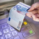 Mzdy v eurozóne vzrástli v druhom štvrťroku medziročne o tri percentá