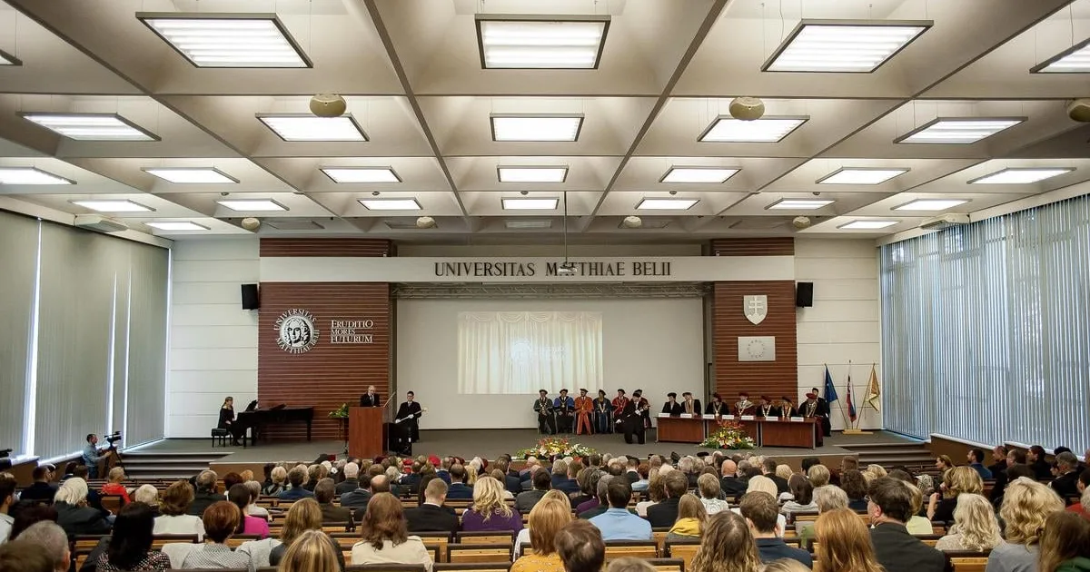 Právnická fakulta UMB stiahla Klátika a Michalku z výučby