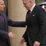 Prečo Paríž blokuje sankcie so Slovenskom? Pre väznených Francúzov