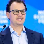 Riaditeľ Anthropicu nabáda spoločnosti k spomaleniu vývoja modelov umelej inteligencie