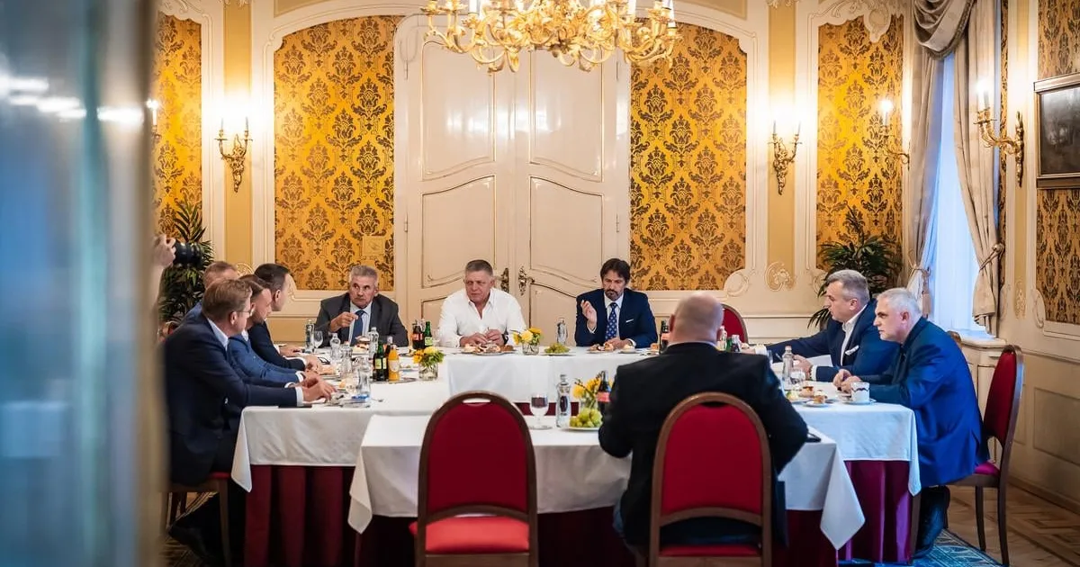 Šutaj Eštok, Danko a Fico si navzájom hrozia. Čaká ich však aj vyrovnaný rozpočet