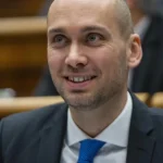 Vláda naďalej nič nerobí s vysokými cenami palív