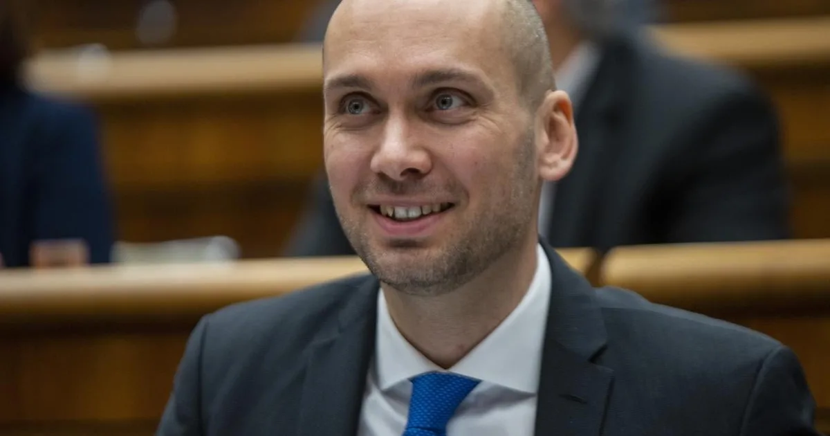 Vláda naďalej nič nerobí s vysokými cenami palív